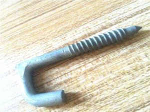 ผลกระทบของ 'สตั๊ด' ต่อความสวยงามของวัตถุคืออะไร?